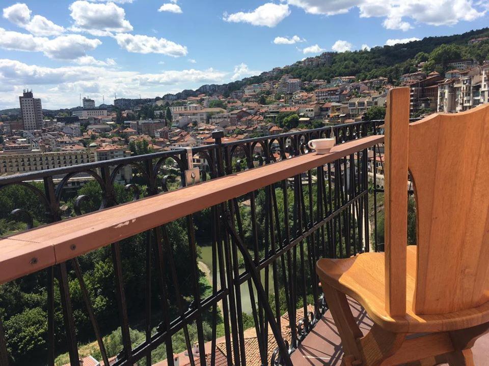 Hotel Stambolov Veliko Tărnovo Esterno foto